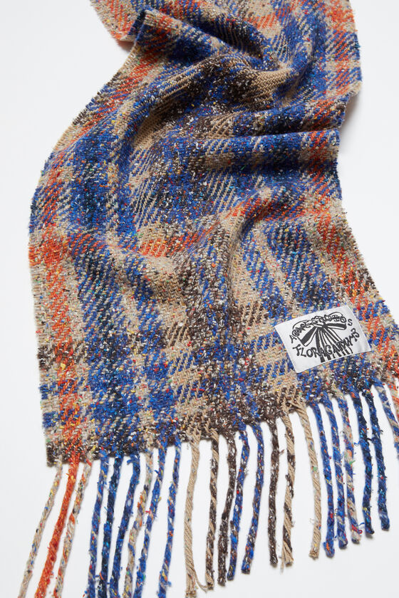 (image for) Responsive Plaid fringe scarf